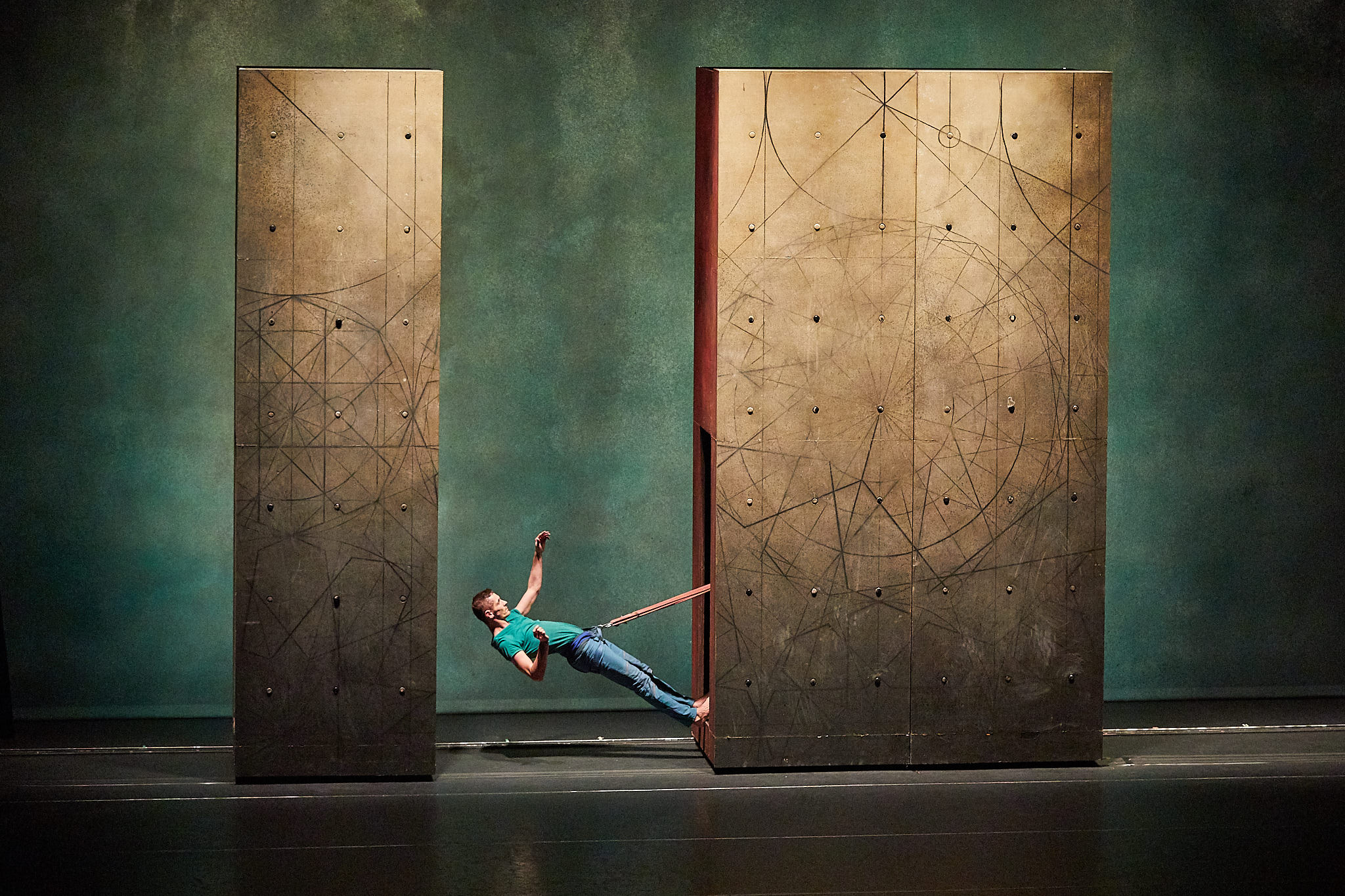 VERTIKAL (Mourad Merzouki 2018)